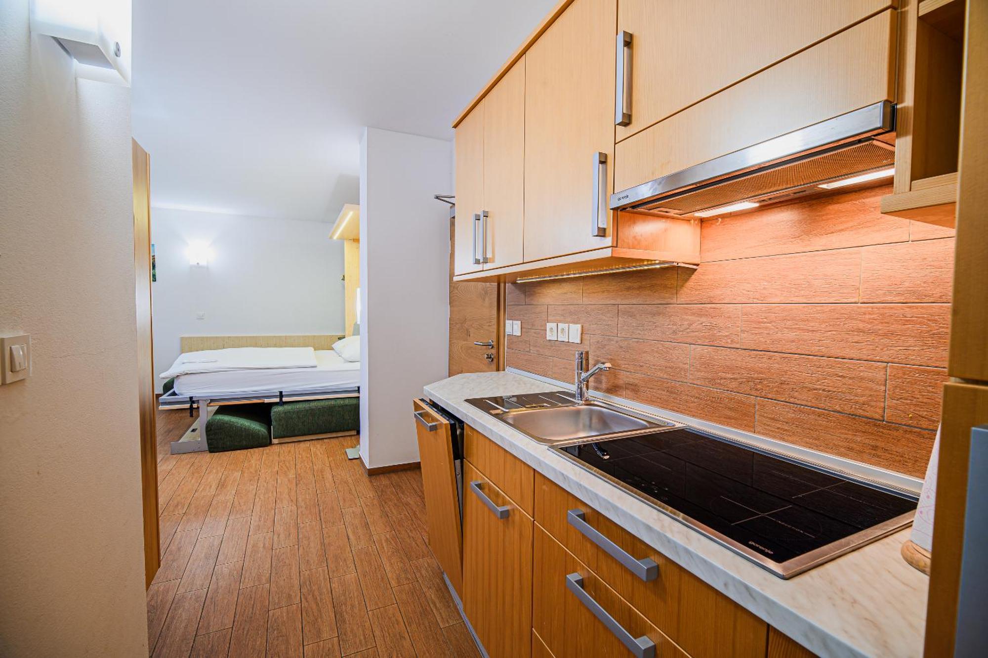 Apartments Maleric With Indoor Pool And Wellness Dragatuš 객실 사진