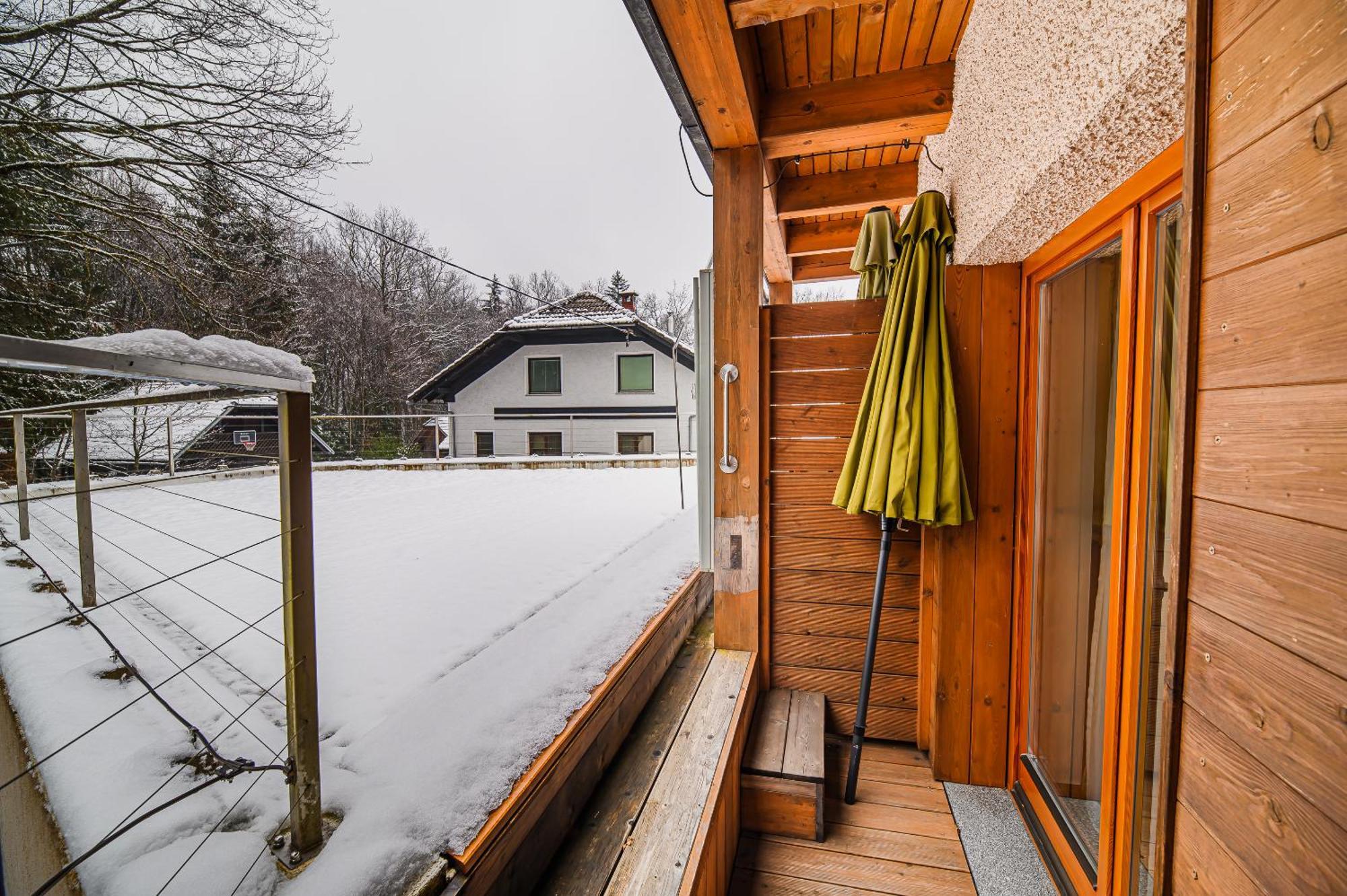 Apartments Maleric With Indoor Pool And Wellness Dragatuš 객실 사진