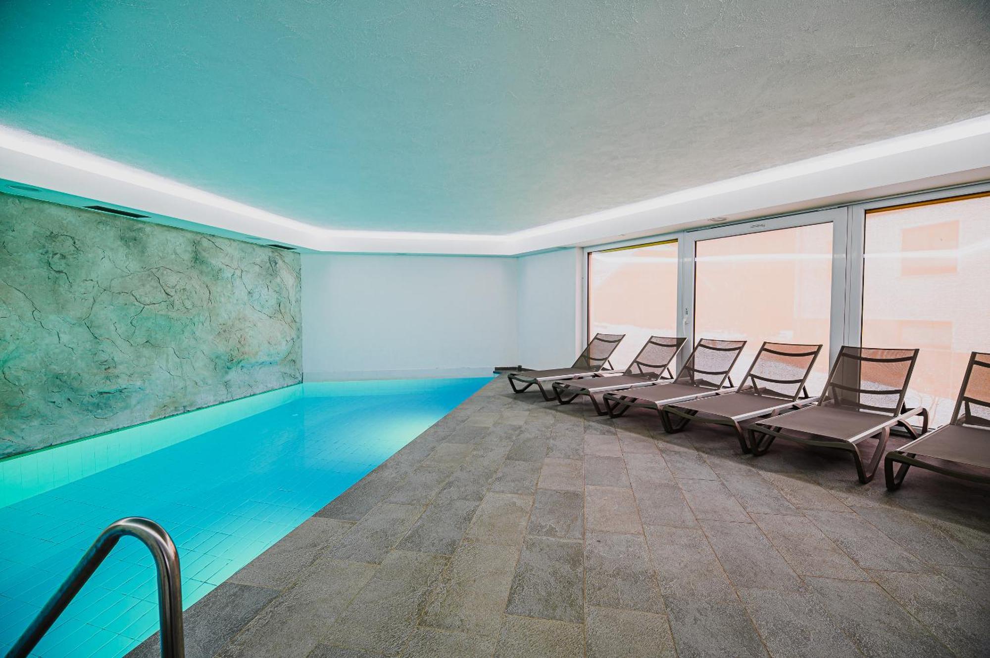 Apartments Maleric With Indoor Pool And Wellness Dragatuš 외부 사진