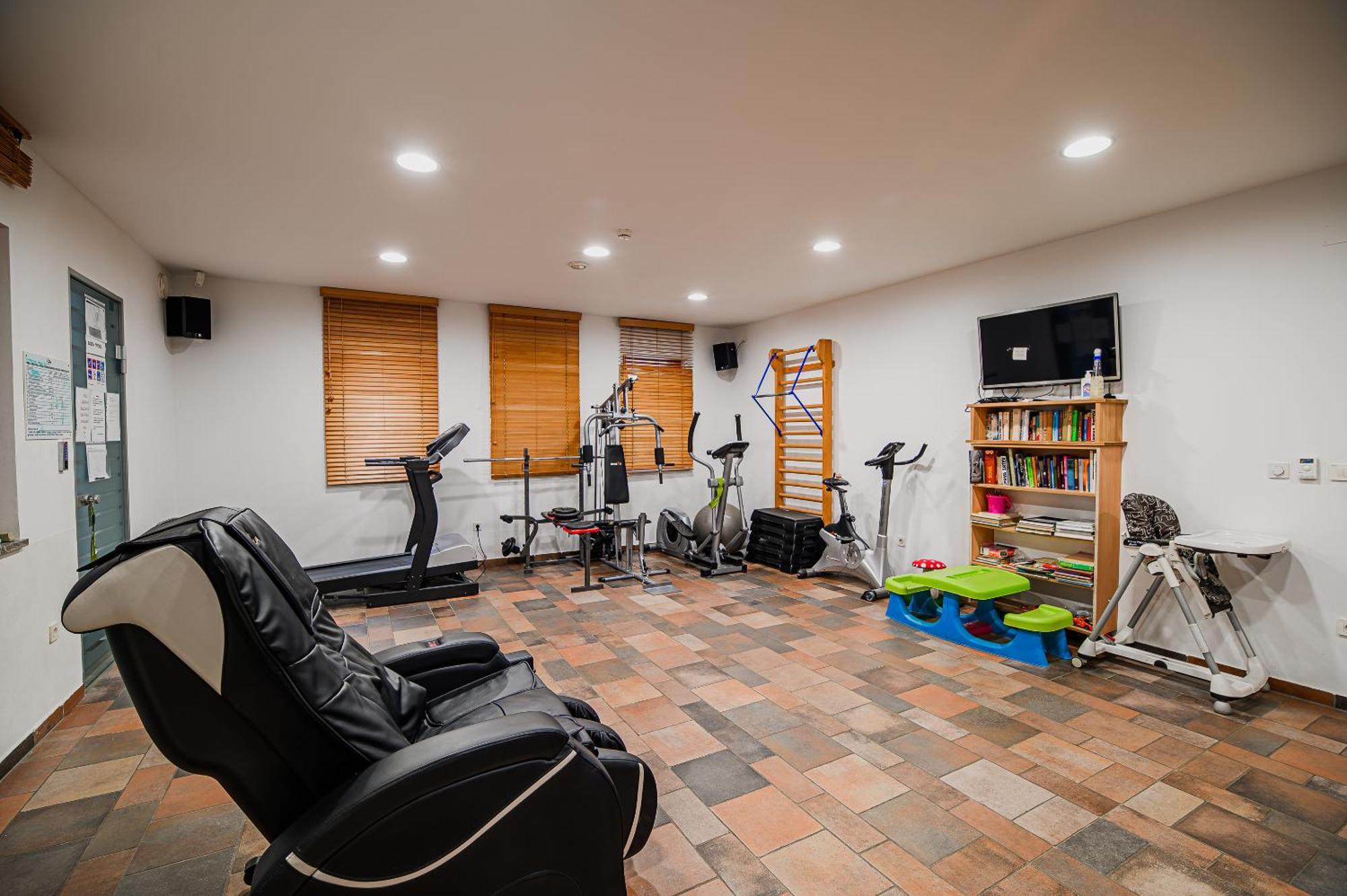 Apartments Maleric With Indoor Pool And Wellness Dragatuš 외부 사진