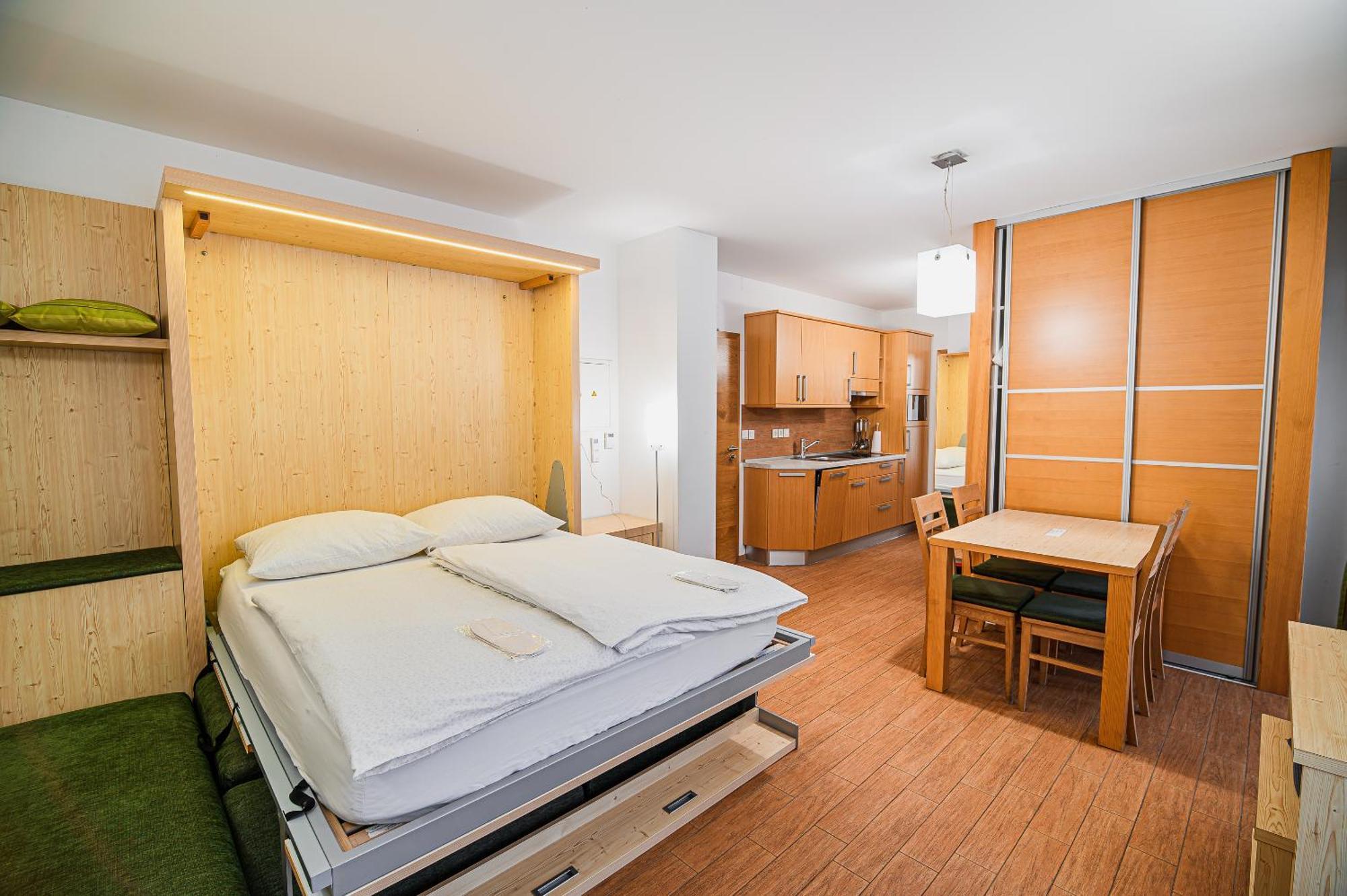 Apartments Maleric With Indoor Pool And Wellness Dragatuš 객실 사진
