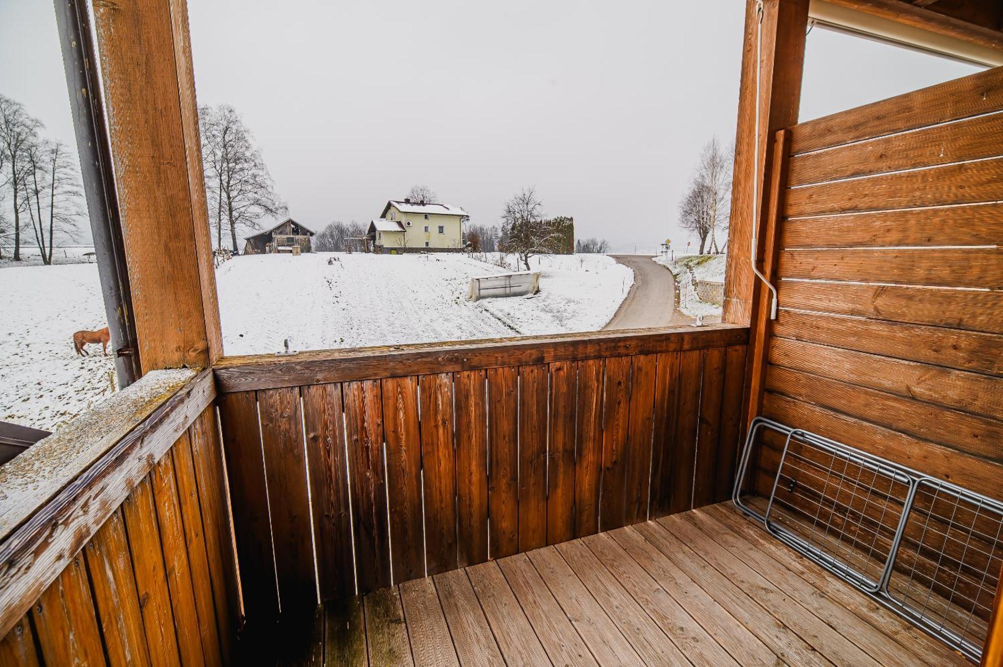 Apartments Maleric With Indoor Pool And Wellness Dragatuš 객실 사진