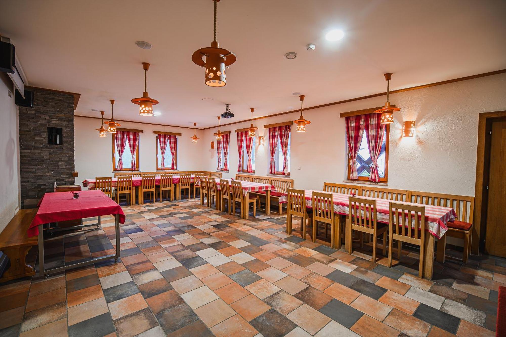 Apartments Maleric With Indoor Pool And Wellness Dragatuš 외부 사진